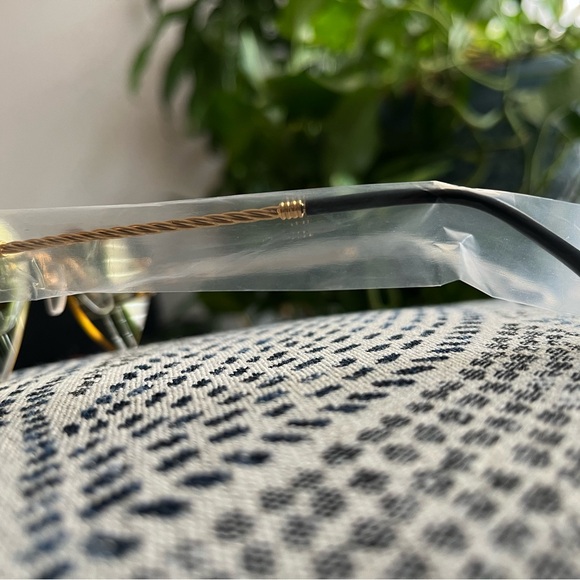 Women’s sunglasses